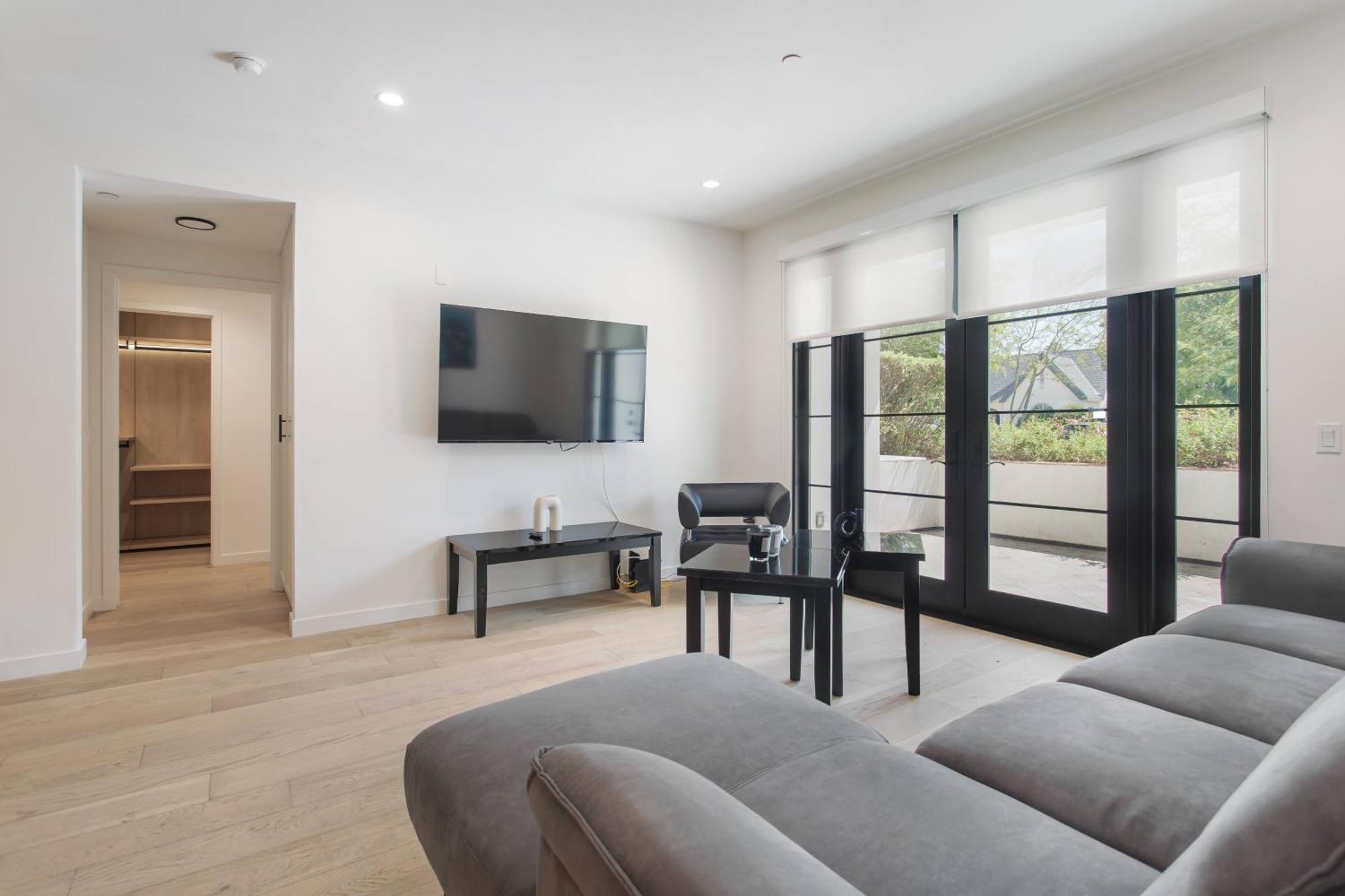 The Hills Property Management - Los Angeles — Photos 3